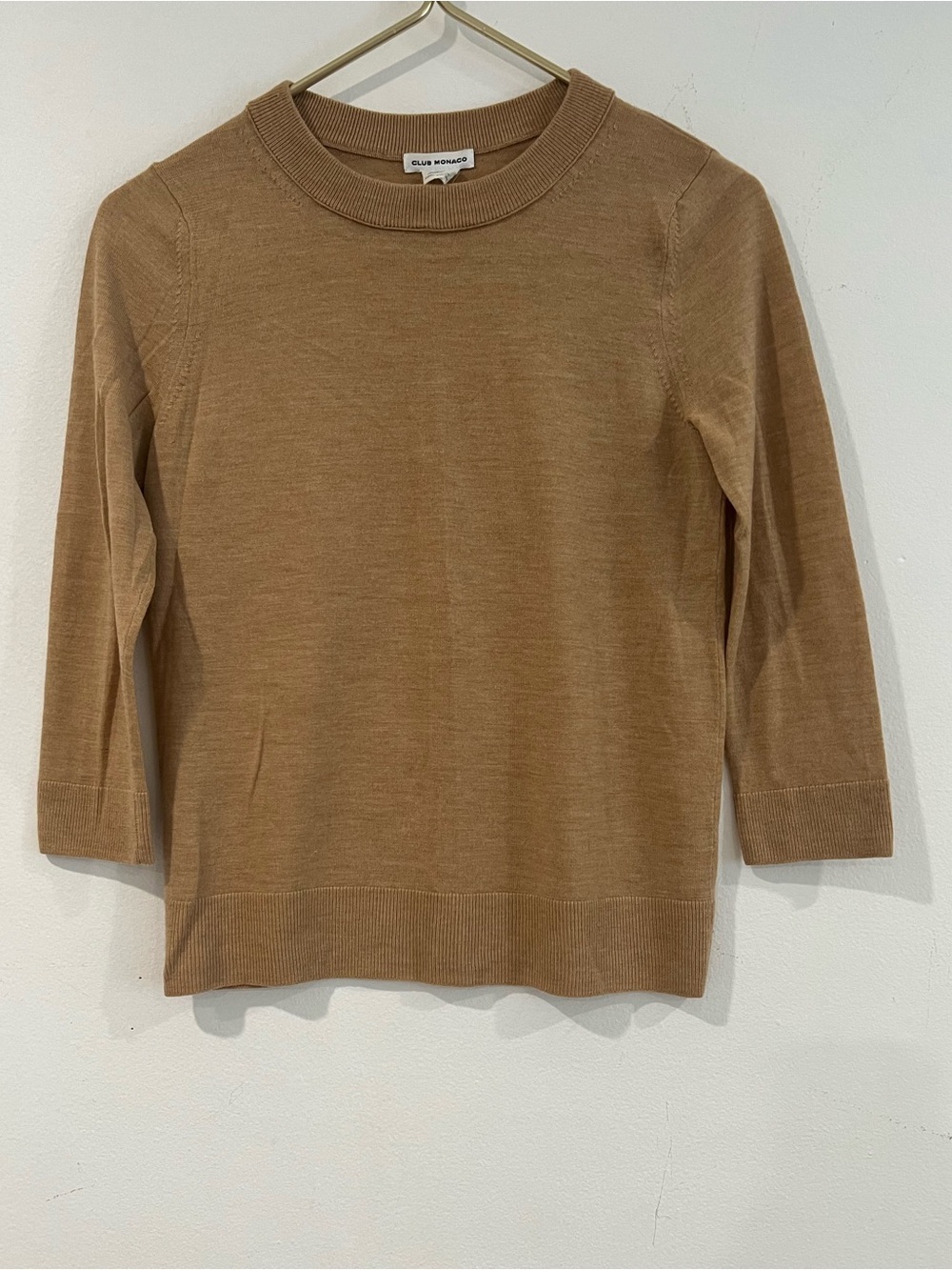 Club Monaco  camel Lightweight Crewneck Sweater 3/4 sleeve 100 % wool S